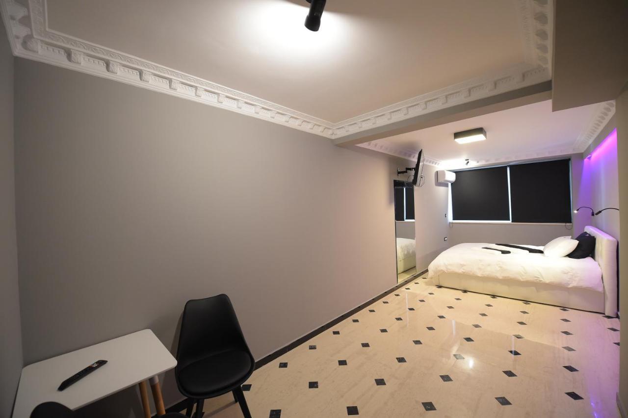 Pietra Mare Suites Patras Extérieur photo