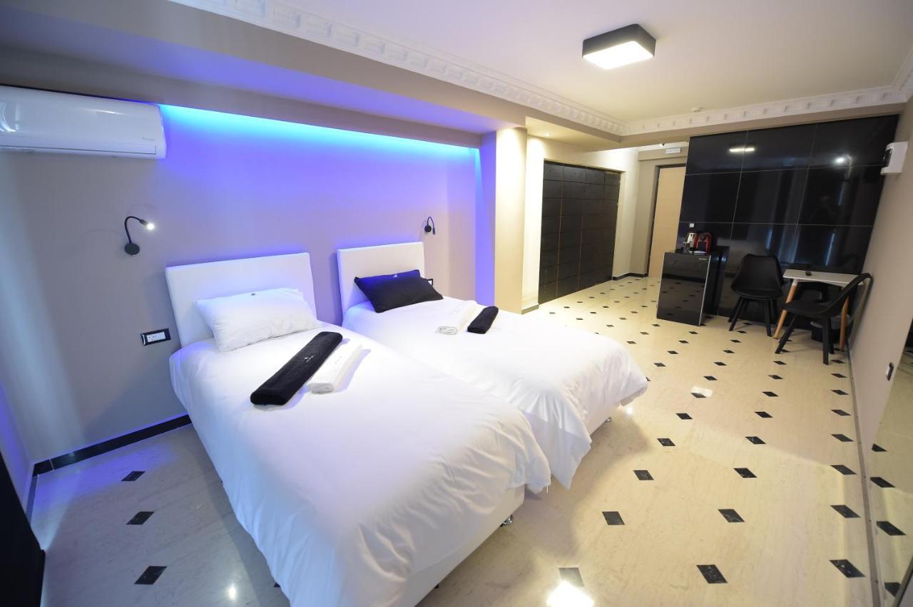 Pietra Mare Suites Patras Extérieur photo